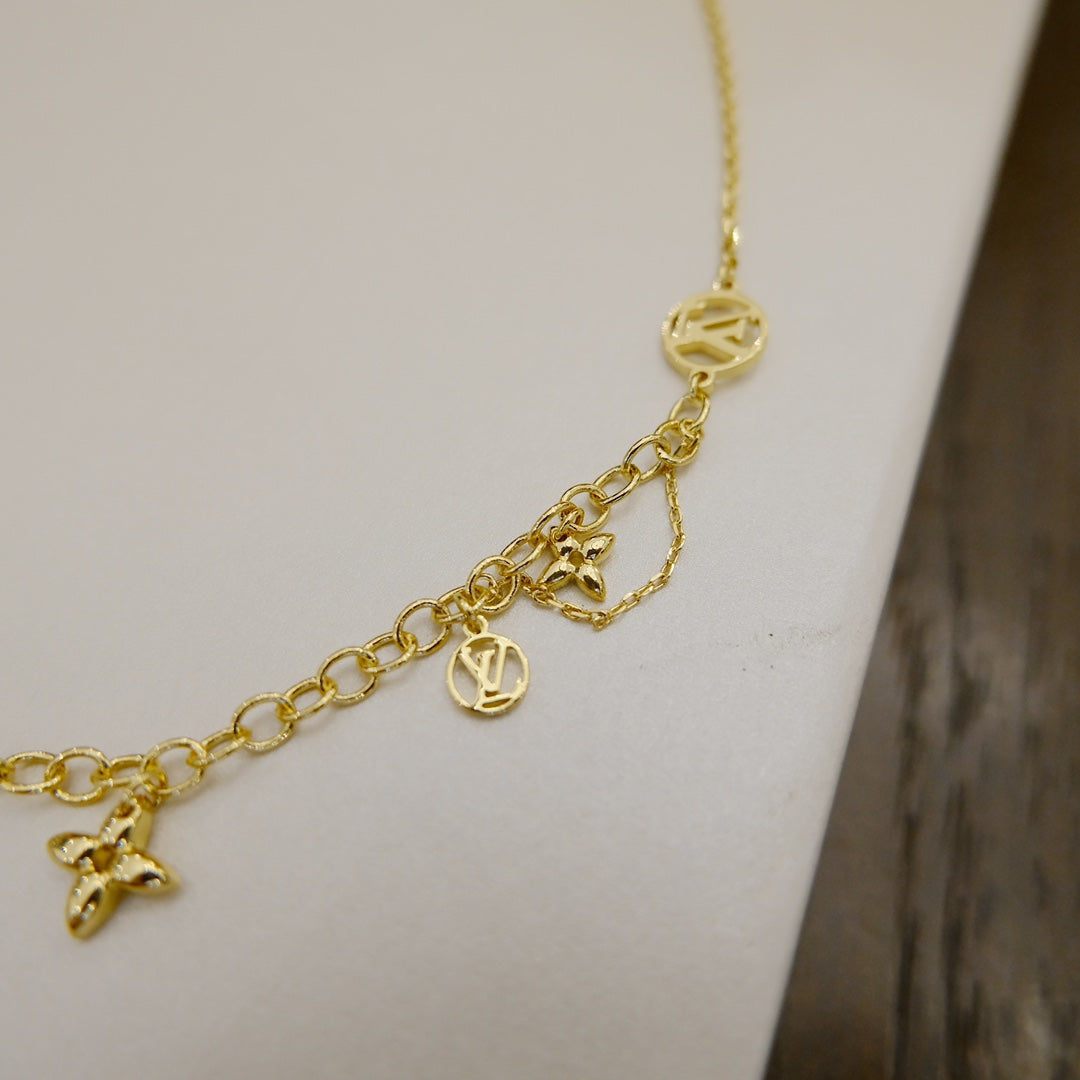 [Spark]BLOOMING SUPPLE NECKLACE BRASS