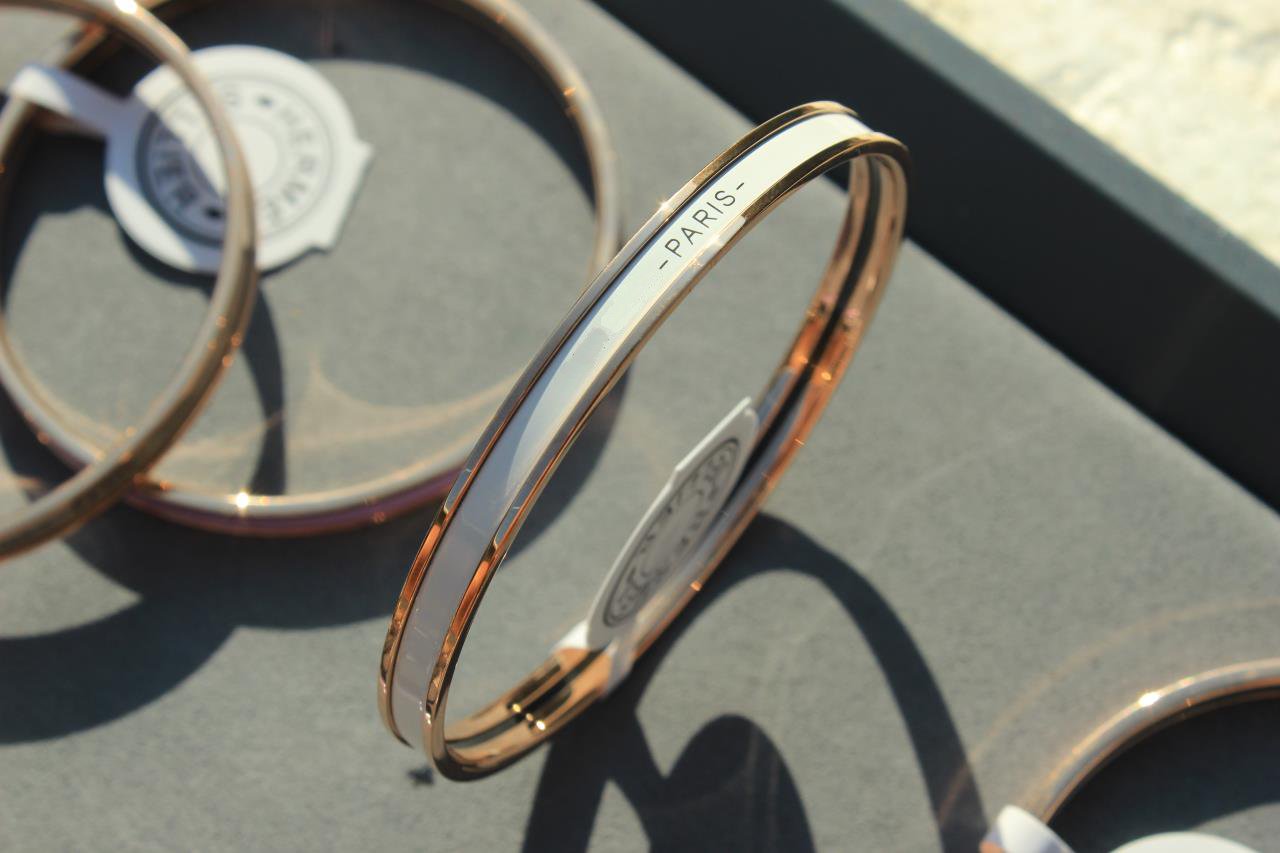 [Spark]HM UNI BANGLE BAG
