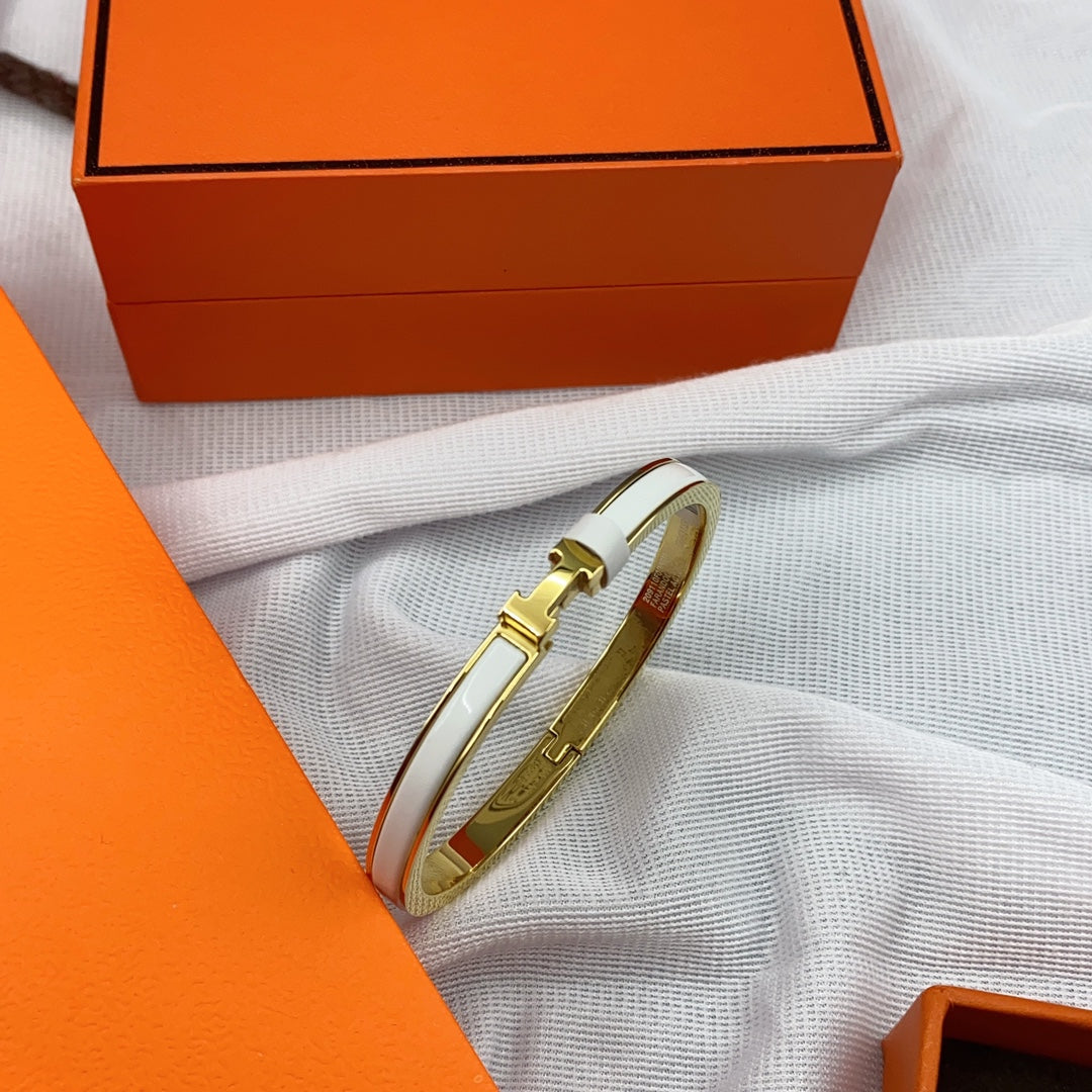 [Spark]CLASSIC HM CLIC WHITE 8MM ENAMEL BRACELET