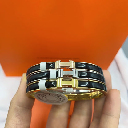 [Spark]CLASSIC HM CLIC BLACK 8MM ENAMEL BRACELET