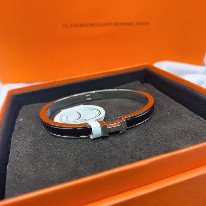 [Spark]CLASSIC HM CLIC BLACK 8MM ENAMEL BRACELET