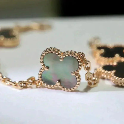 [Spark] CLOVER 5 MOTIF GRAY MOP BRACELET COLLECTION