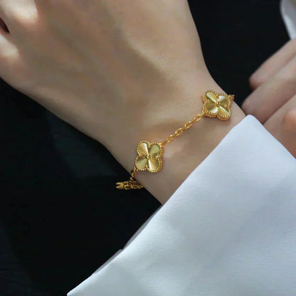 [Spark] CLOVER 5 MOTIF LASER BRACELET COLLECTION