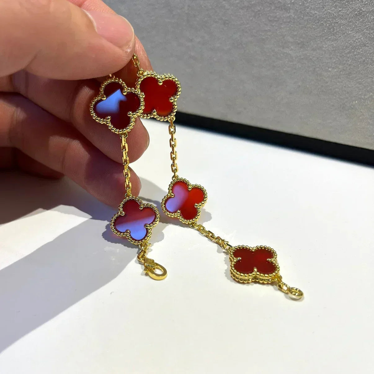 [Spark] CLOVER 5 MOTIF RED CORNELIAN BRACELET COLLECTION