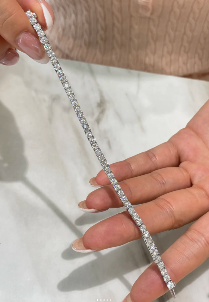 [Spark]  CLASSIC BASEBALL BRACELAT, 52 DIAMOND