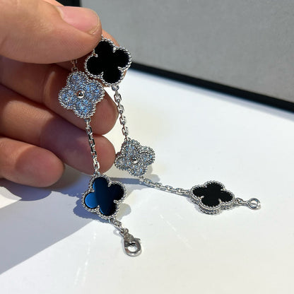 [Spark] CLOVER 5 MOTIF ONYXS BRACELET COLLECTION