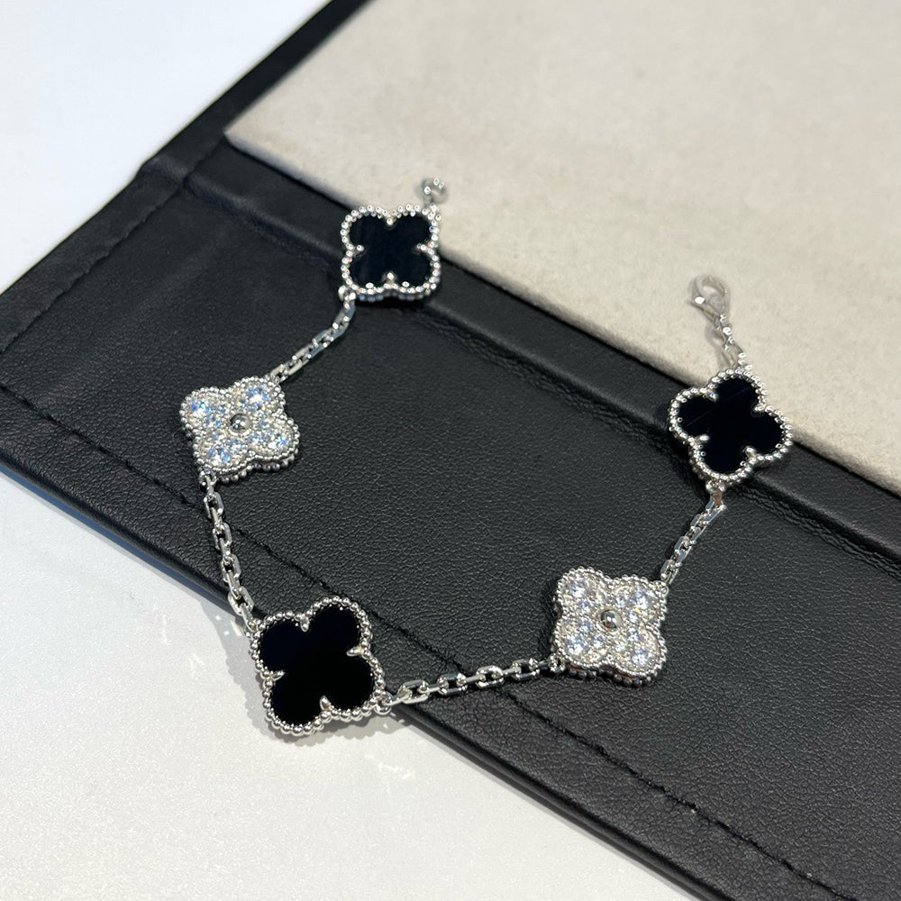 [Spark] CLOVER 5 MOTIF ONYXS BRACELET COLLECTION