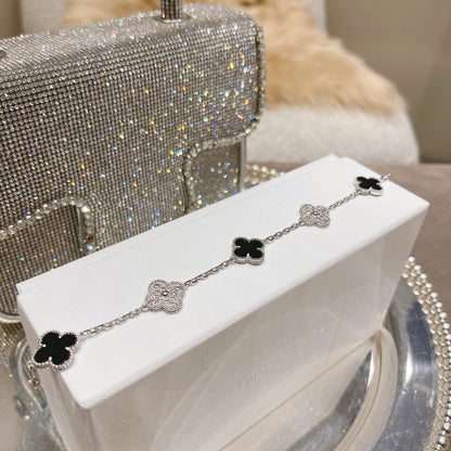 [Spark] CLOVER 5 MOTIF ONYXS BRACELET COLLECTION