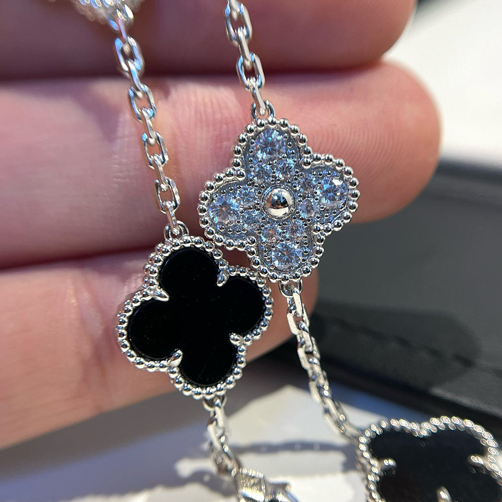 [Spark] CLOVER 5 MOTIF ONYXS BRACELET COLLECTION