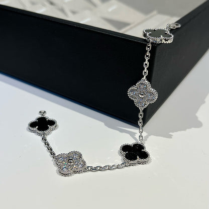 [Spark] CLOVER 5 MOTIF ONYXS BRACELET COLLECTION