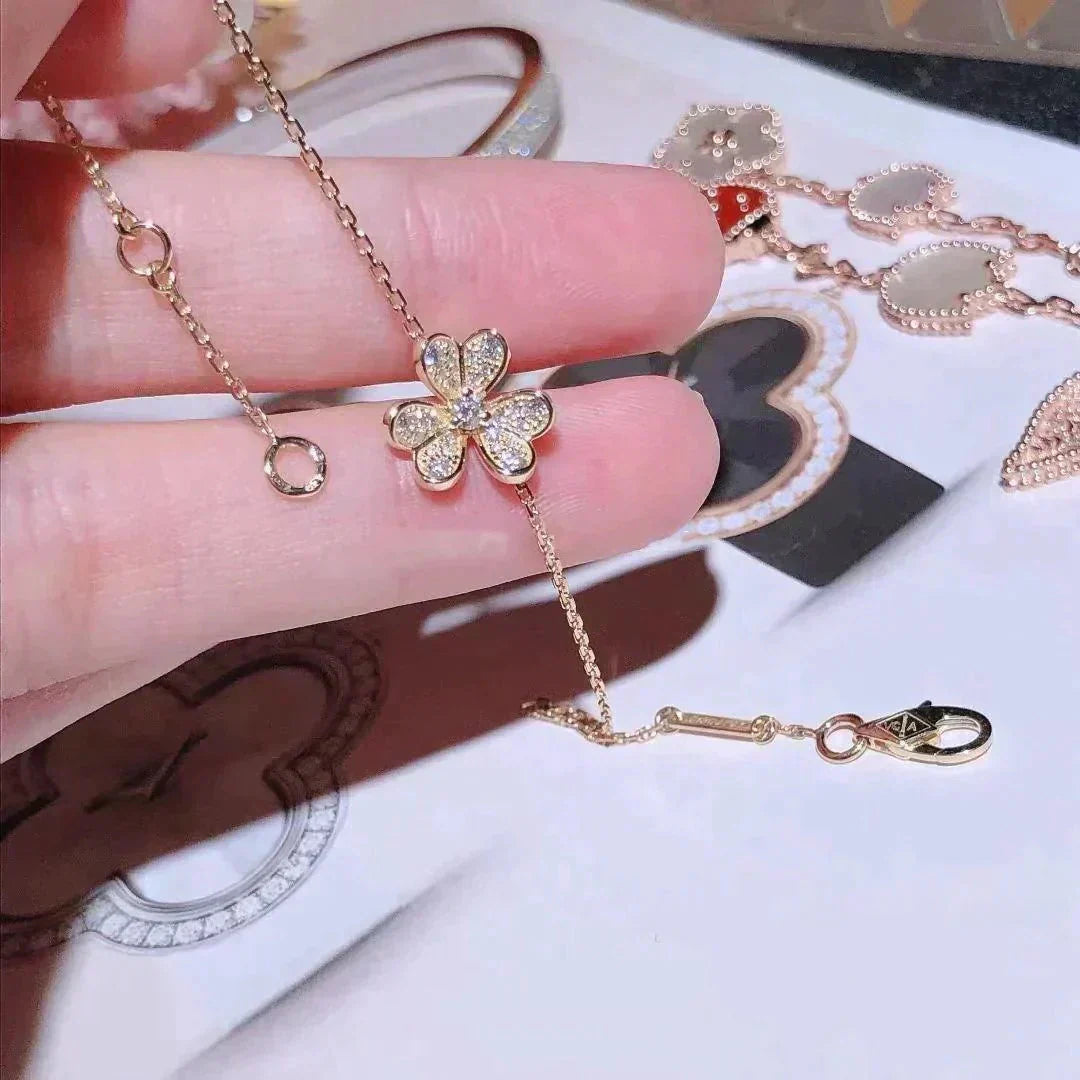 [Spark]FRIVOLE GOLD FLOWER DIAMOND BRACELET