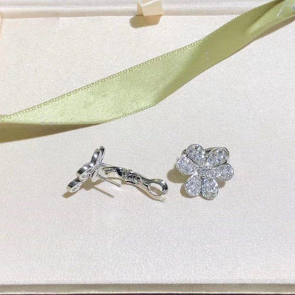 [Spark]FRIVOLE SILVER FLOWER DIAMOND EARRINGS