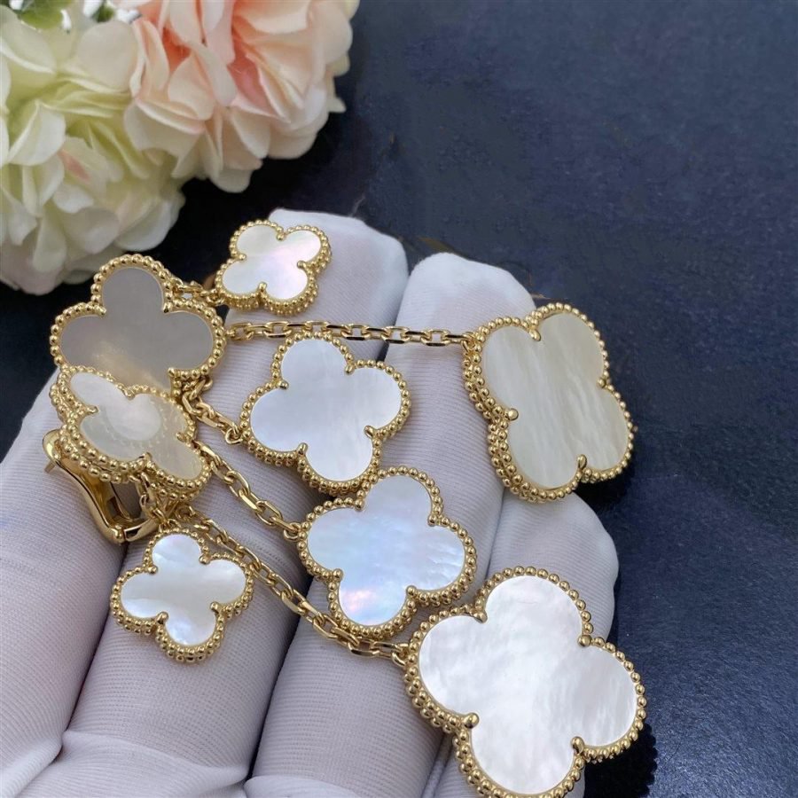 [Spark]CLOVER EARRINGS WHITE MOP 4 MOTIFS GOLD