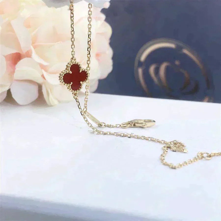[Spark]CLOVER  CARNELIAN SINGLE FLOWER BRACELET