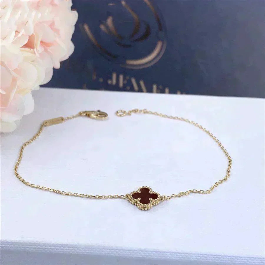 [Spark]CLOVER  CARNELIAN SINGLE FLOWER BRACELET