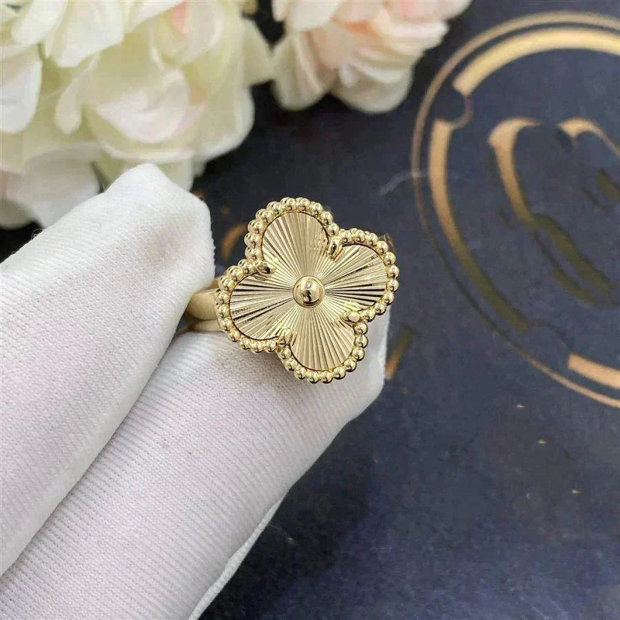 [Spark]CLOVER GOLD RING
