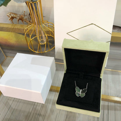 [Spark]LARGE BUTTERFLY SILVER PENDANT DIAMOND NECKLACE