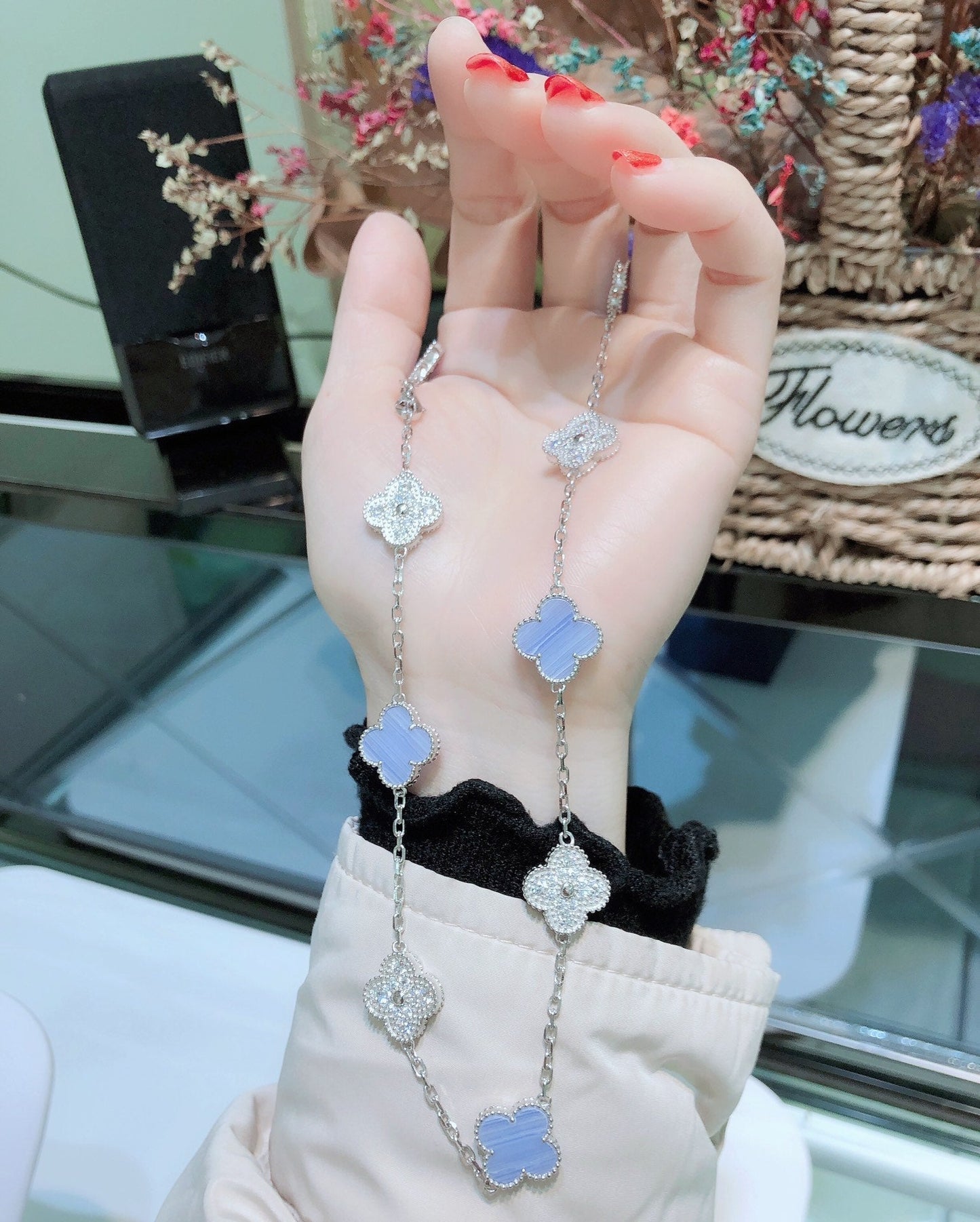 [Spark]CLOVER 10 MOTIFS CHALCEDONY DIAMONDS SILVER NECKLACE
